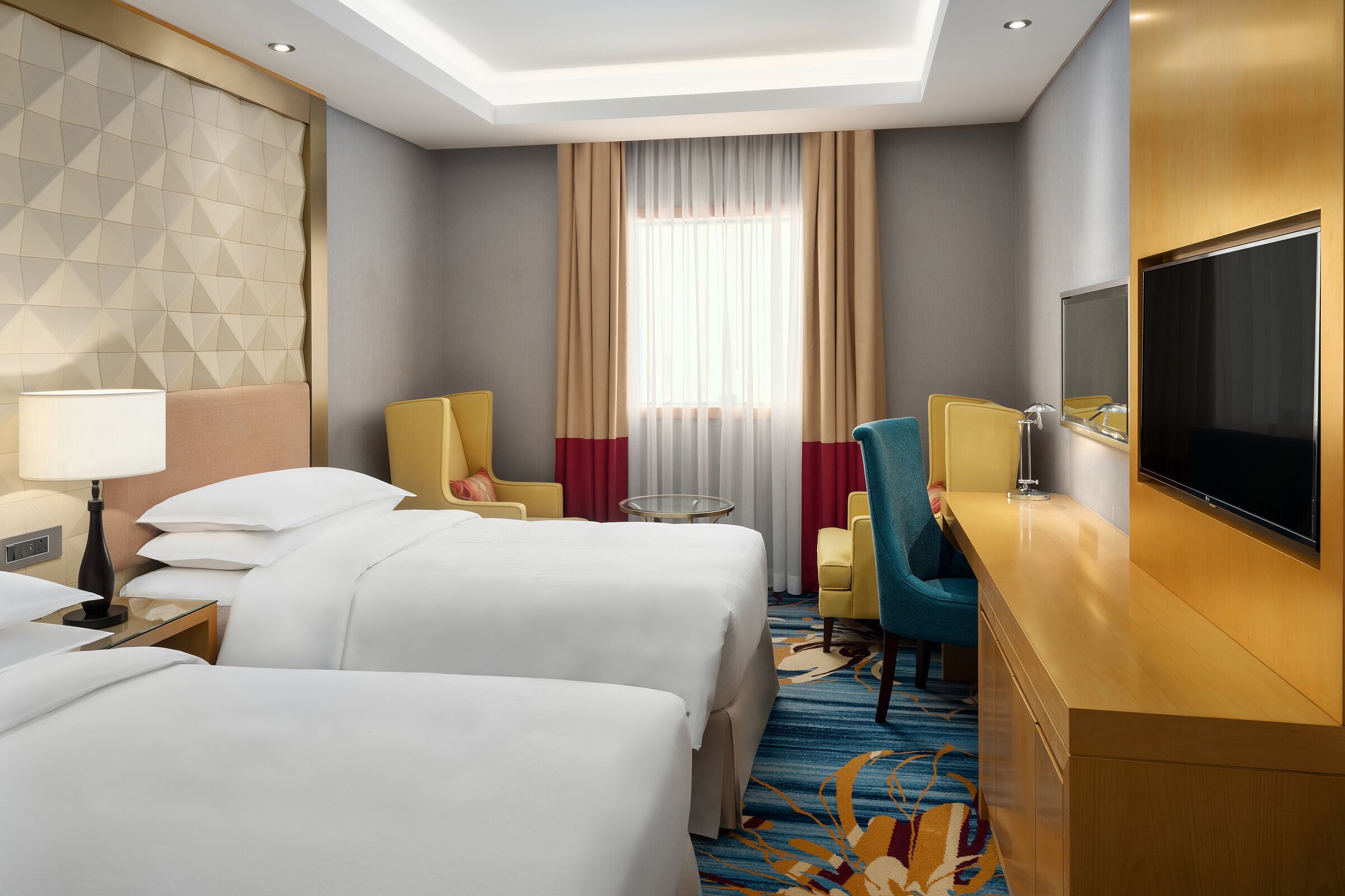 Suite, 2 Twin Beds, Tower | Pillowtop beds, minibar, in-room safe, desk