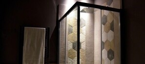 Bathroom shower - B&B Oberdan18 (Verona)