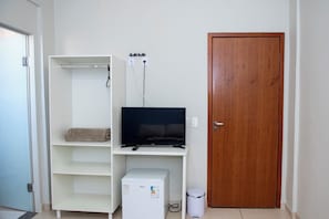 Standard Double Room | Free WiFi, bed sheets - Hotel Lumiar (Coronel Fabriciano)