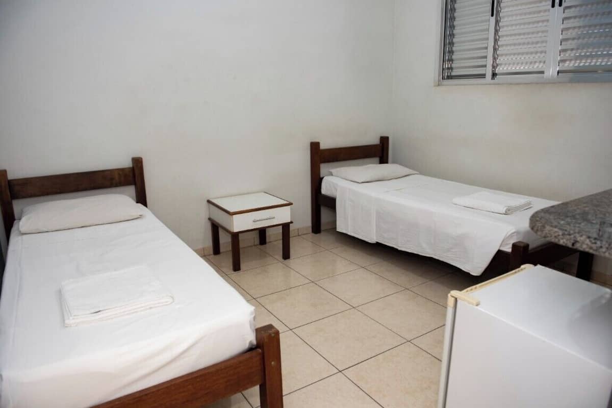 Deluxe Twin Room | 1 bedroom, free WiFi, bed sheets