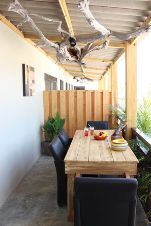 Family Apartment, 2 Bedrooms | Terrace/patio - Guesthouse Balot's Place (Kralendijk)