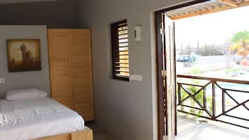 Studio Deluks, 1 Tempat Tidur King | Brankas dan Wi-Fi gratis