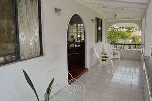 Casa Confort, 3 habitaciones | Terraza o patio