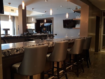 Breakfast, lunch and dinner served at Sunset Mountain Inn and Spa