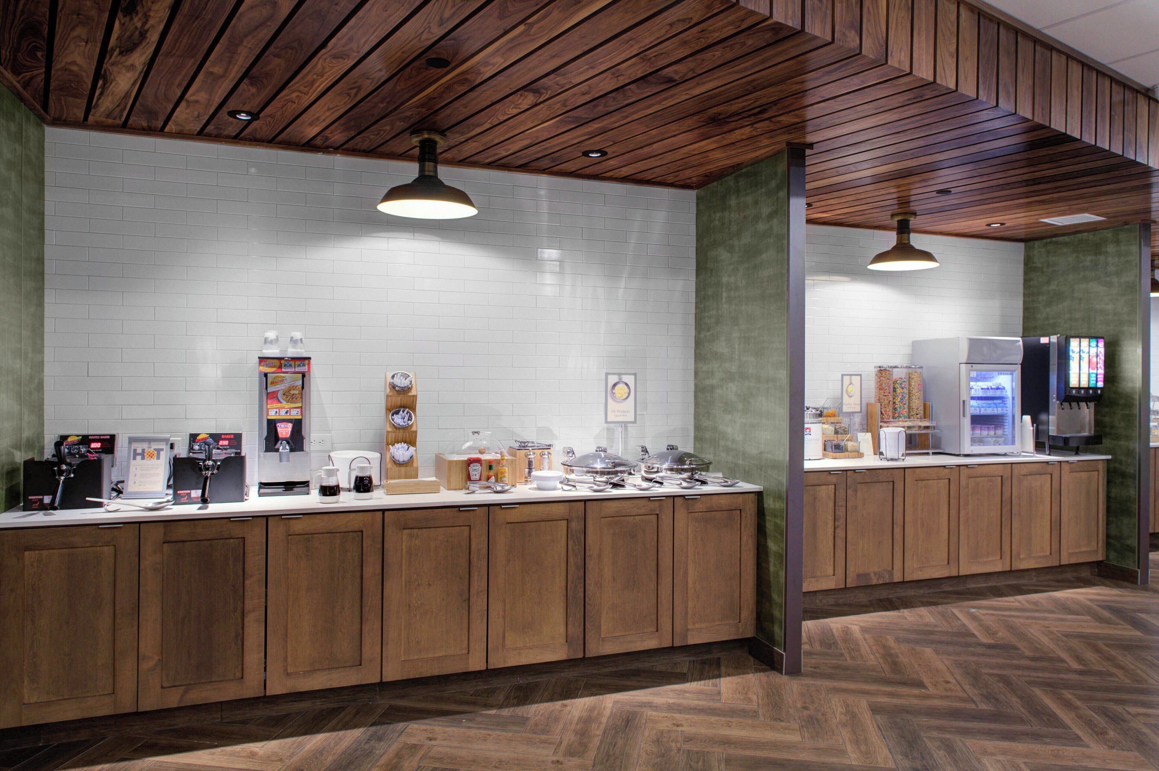 free daily continental breakfast