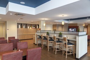 Free daily buffet breakfast  - TownePlace Suites by Marriott Louisville North (Jeffersonville)