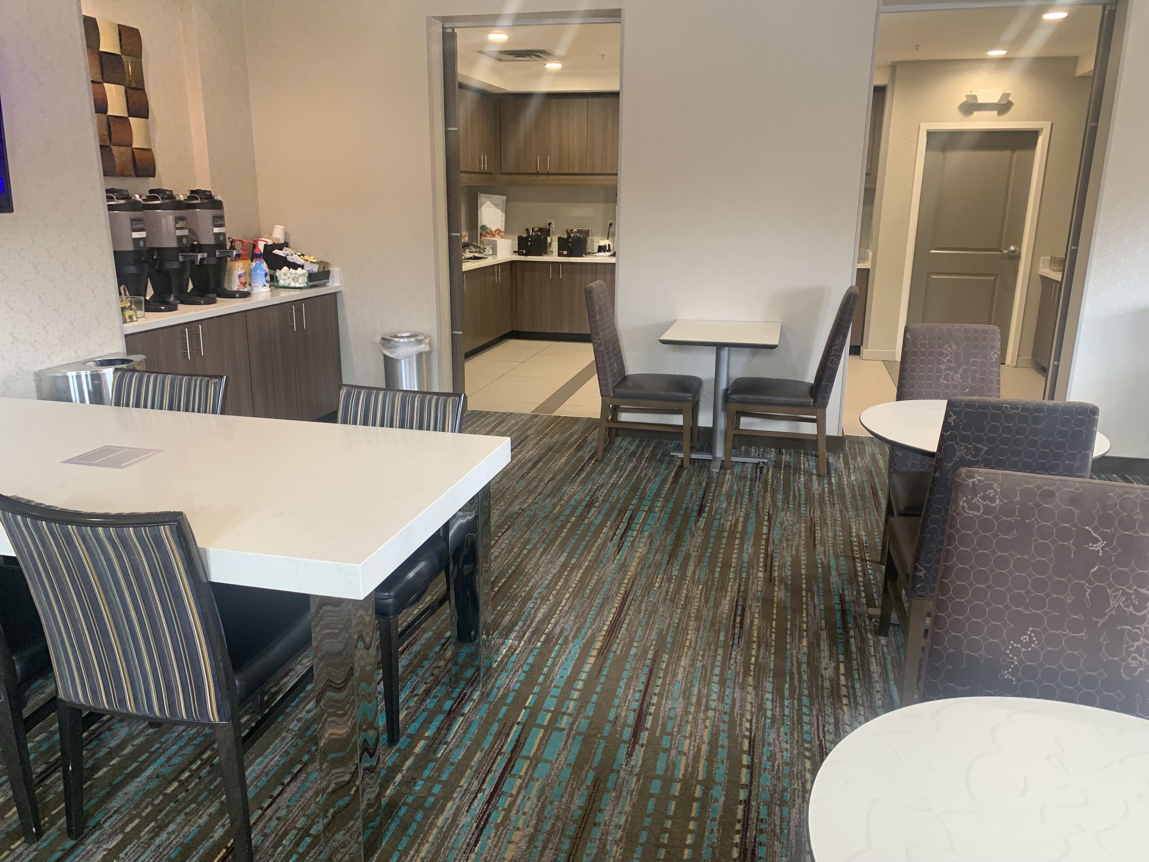 free daily continental breakfast