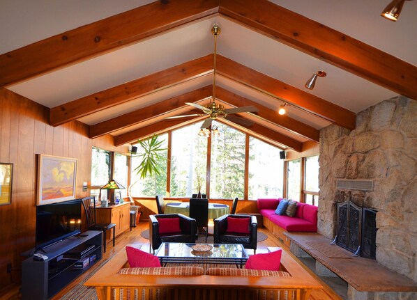 المنشأة من الداخل