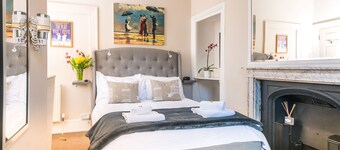 The Henry Guest House