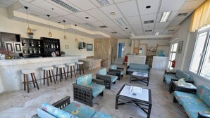 Bar (on property) - Hotel Anna Apartments (Gouves)