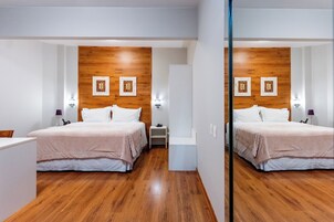 Suite estudio estándar | Minibar, caja fuerte, cortinas opacas y wifi gratis