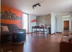Superior Apartment, 2 Bedrooms, Terrace | Living area | Flat-screen TV - Il Crusco (Matera)