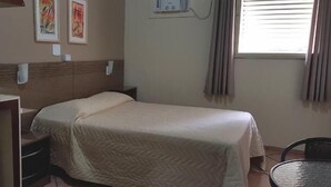Unclassified image, 2 of 5, button - Bekassin Hotel (Bauru)
