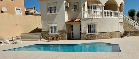 Piscina all'aperto