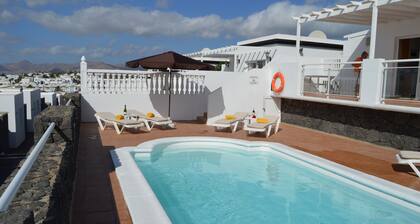 Villa ciel bleu, villa avec piscine privée et vue imprenable sur la mer