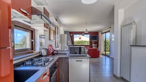 Private kitchen - Villa of Wings (Capo)