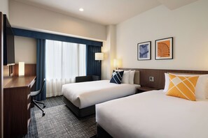 Room, 2 Twin Beds | In-room safe, desk, laptop workspace, blackout drapes - Four Points Flex by Sheraton Osaka Umeda (Osaka)