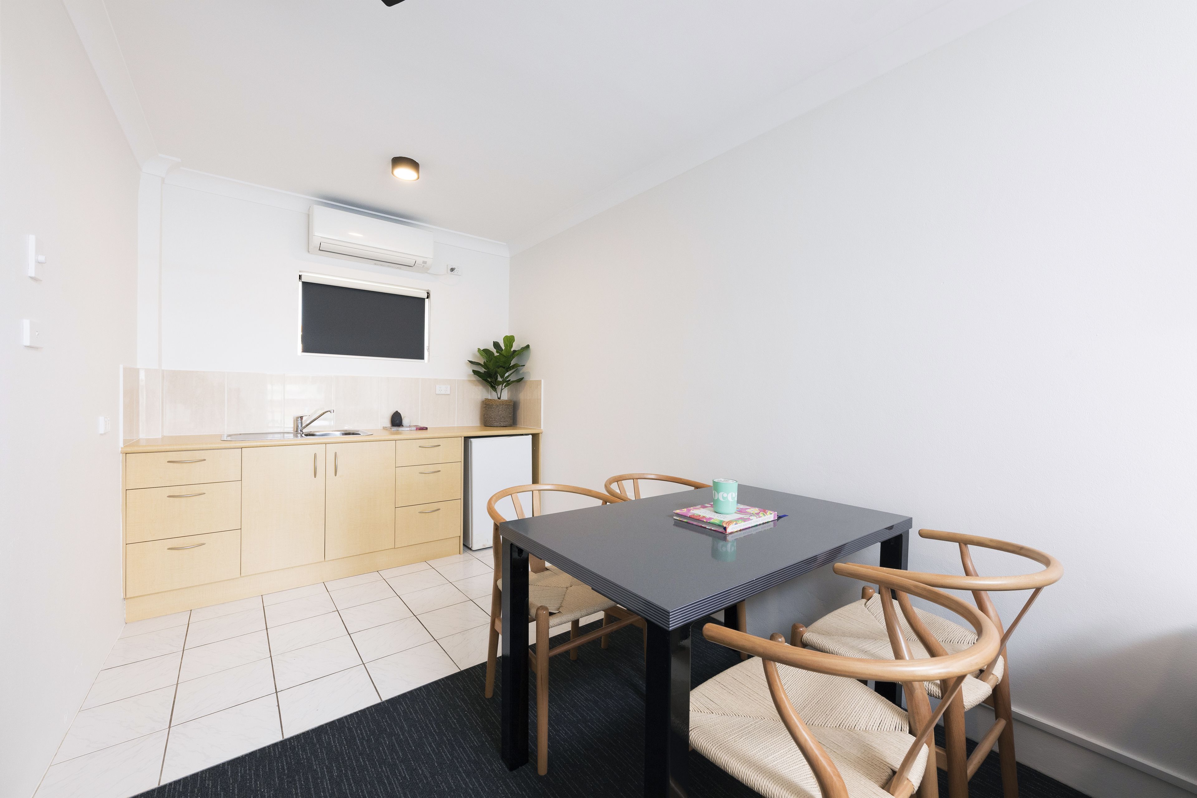 family room | in-room dining