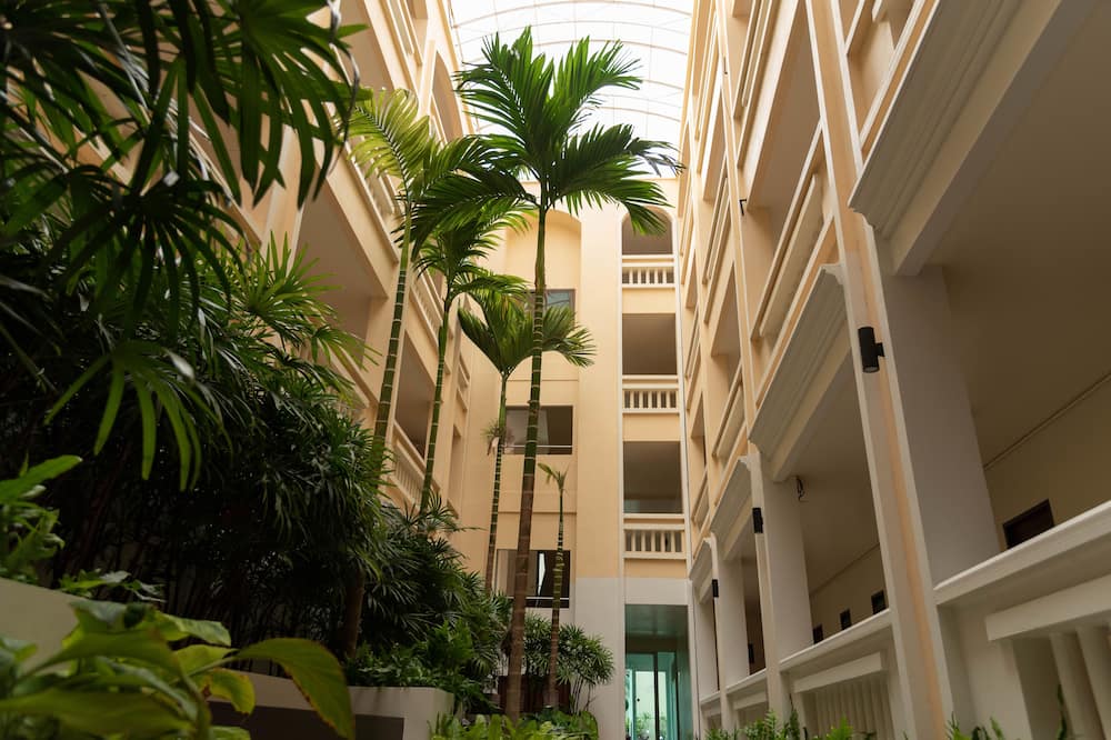 Park 38 Hotel