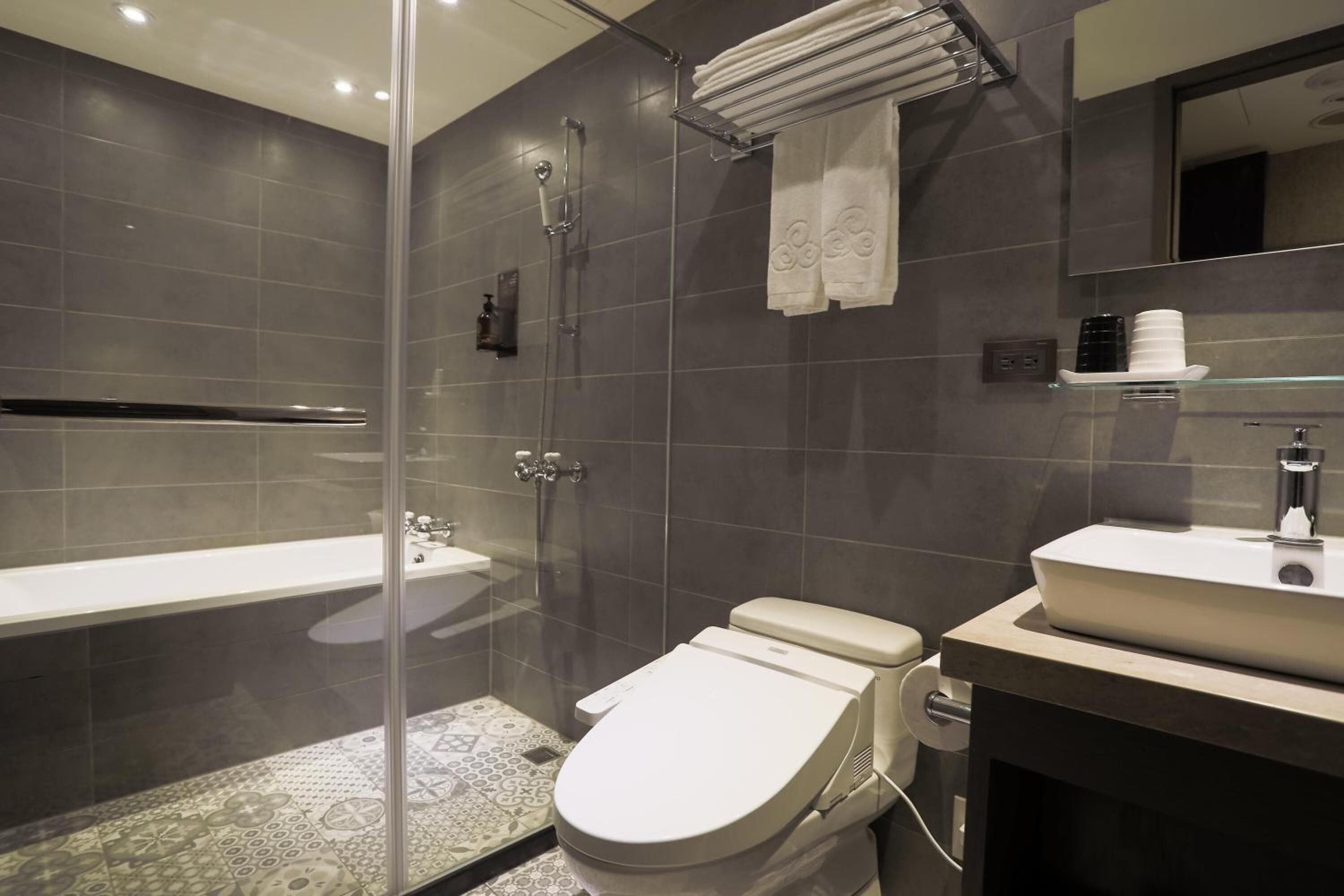 shower, free toiletries, hair dryer, slippers