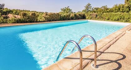 Casa de vacaciones con piscina compartida