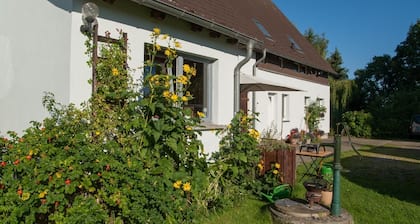 Schöne, geräumige Ferienwohnung vor den Toren der Hansestadt Rostock