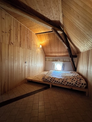 3 bedrooms, desk, free WiFi