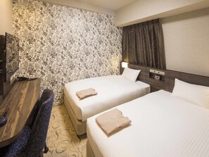 In-room safe, desk, blackout curtains, free WiFi