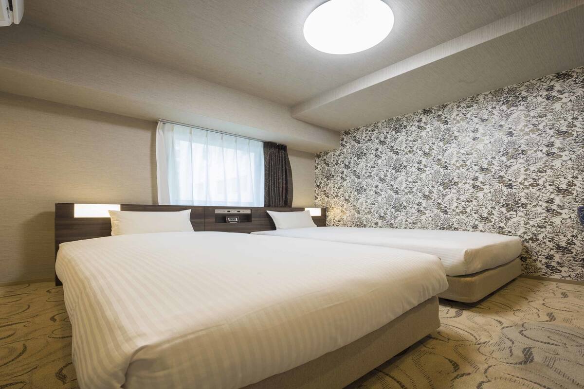 In-room safe, desk, blackout drapes, WiFi (free)