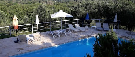 Piscine extérieure, piscine chauffée