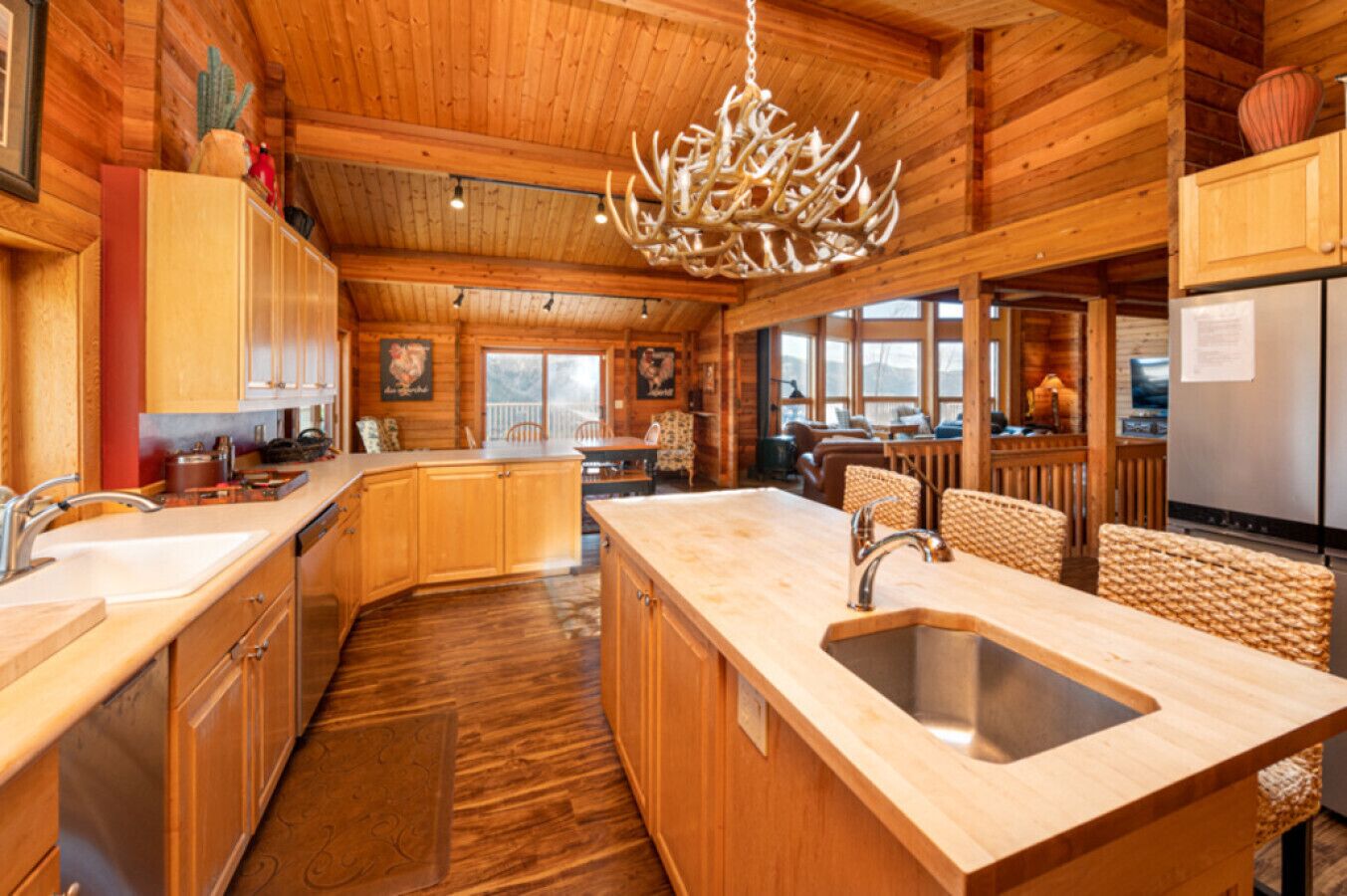 Micro-ondes, four, plaque de cuisson, lave-vaisselle