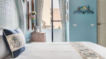 Deluxe Double Room, 1 Queen Bed, Balcony | Individually decorated, blackout drapes, free WiFi, bed sheets