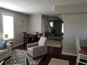 Interior - Charming Intown Cottage – The Ultimate Walkable Getaway steps from Downtown! (St. Michaels)