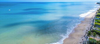 Uniek strandhuisje, 100 stappen naar het water. Open ruimte, elegant en comfortabel