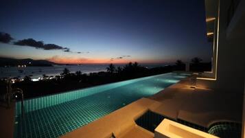 Outdoor pool, an infinity pool