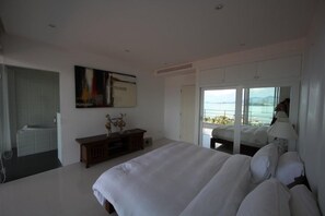 3-Bedroom Apartment with Sea View 