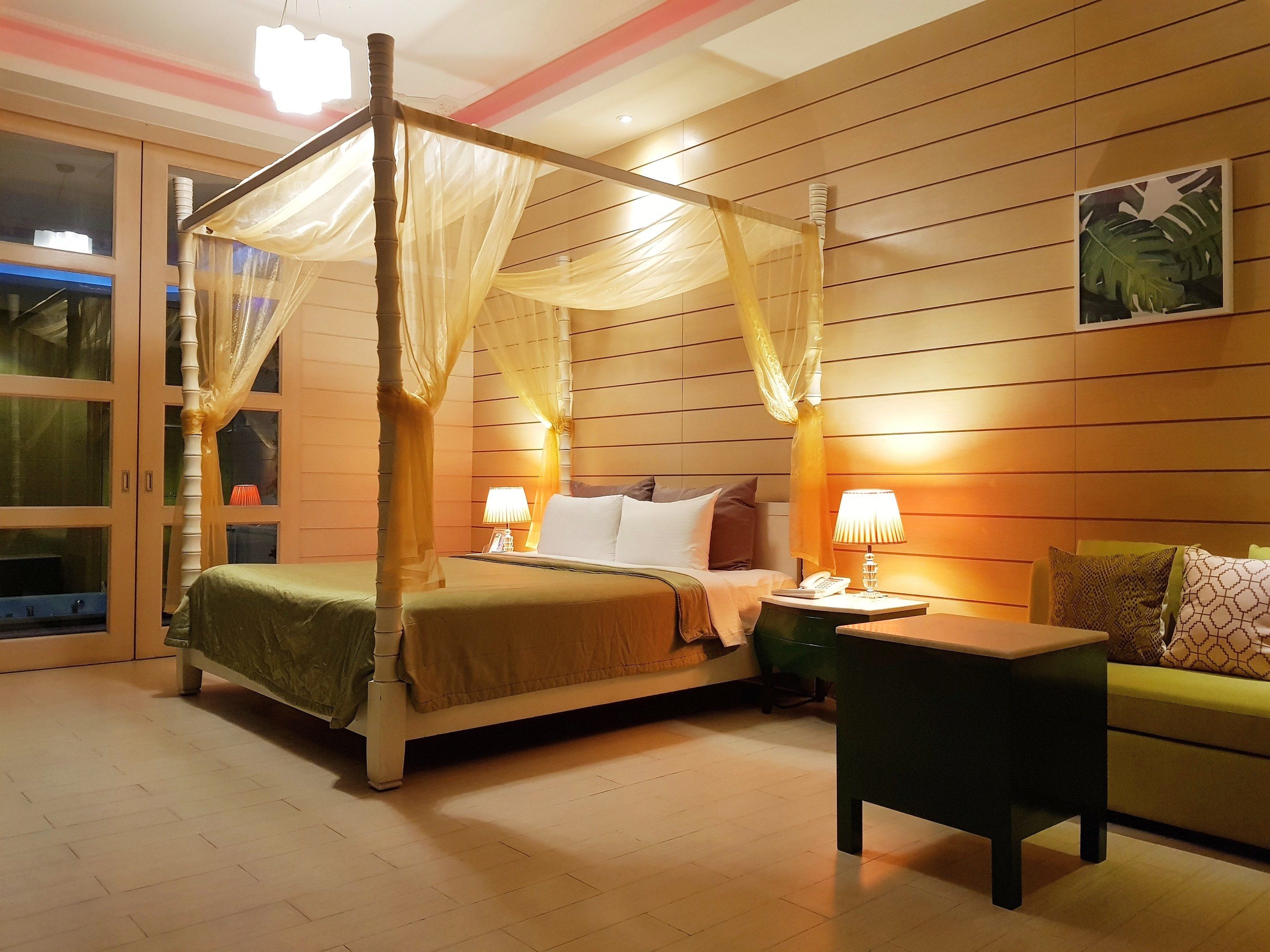 1 bedroom, premium bedding, minibar, blackout curtains