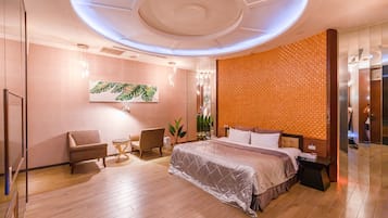 Deluxe Double Room, 1 King Bed