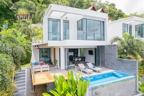 1 bedroom, in-room safe, individually decorated, blackout curtains - Baan Saint Tropez Villas Kata Beach (Karon)