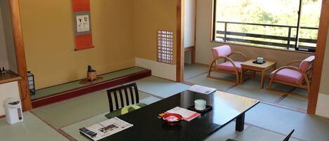 Camera Tradizionale (Japanese Style, 12.5 Tatami-mats) | Pasti in camera