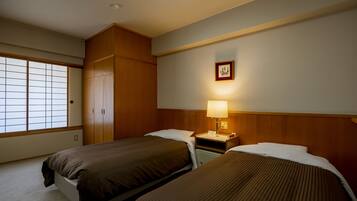 Phòng 2 giường đơn cơ bản | Két bảo mật tại phòng, truy cập Internet không dây miễn phí