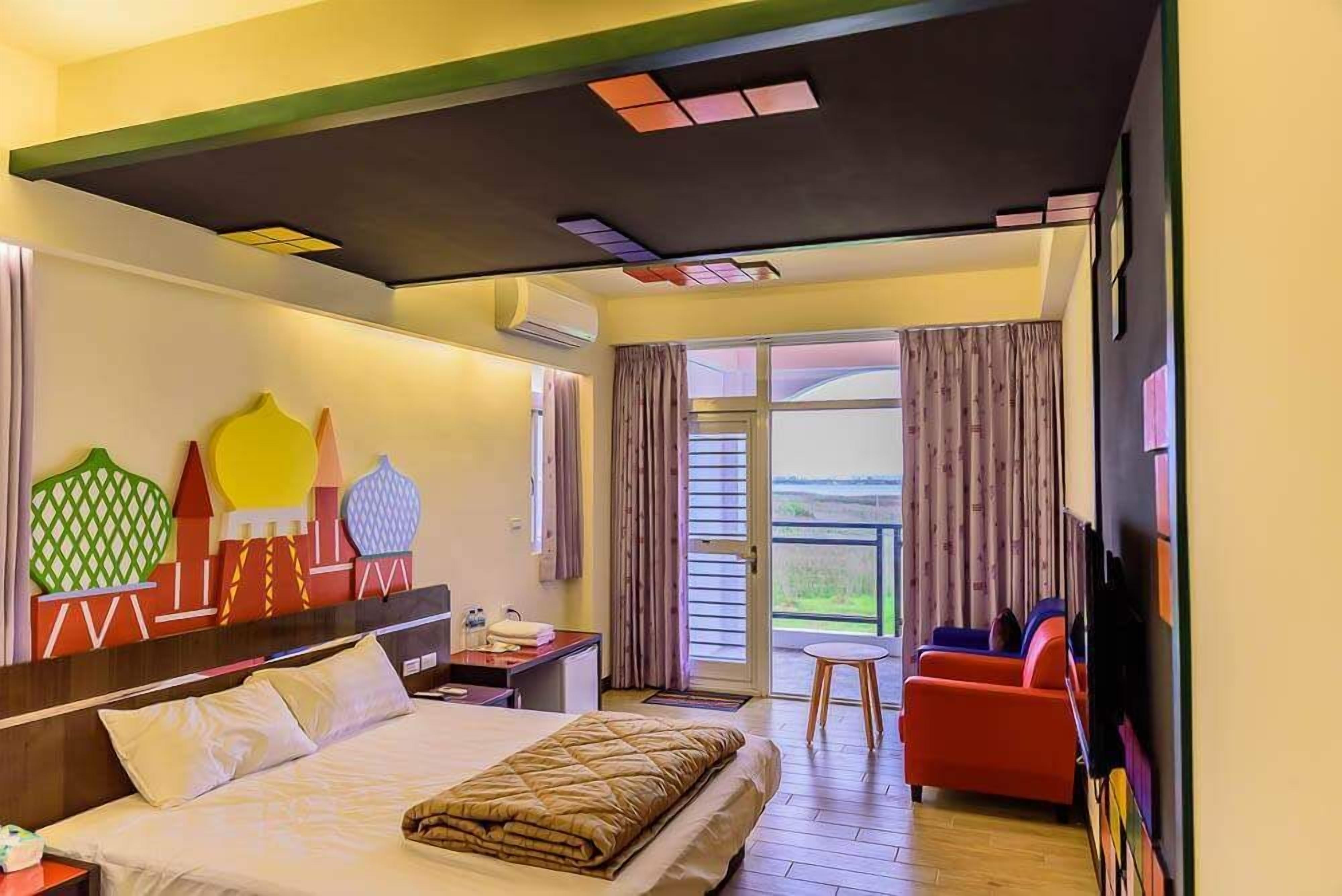 Habitación triple estándar (Super Mario) | Sábanas de algodón egipcio, ropa de cama de alta calidad y minibar 