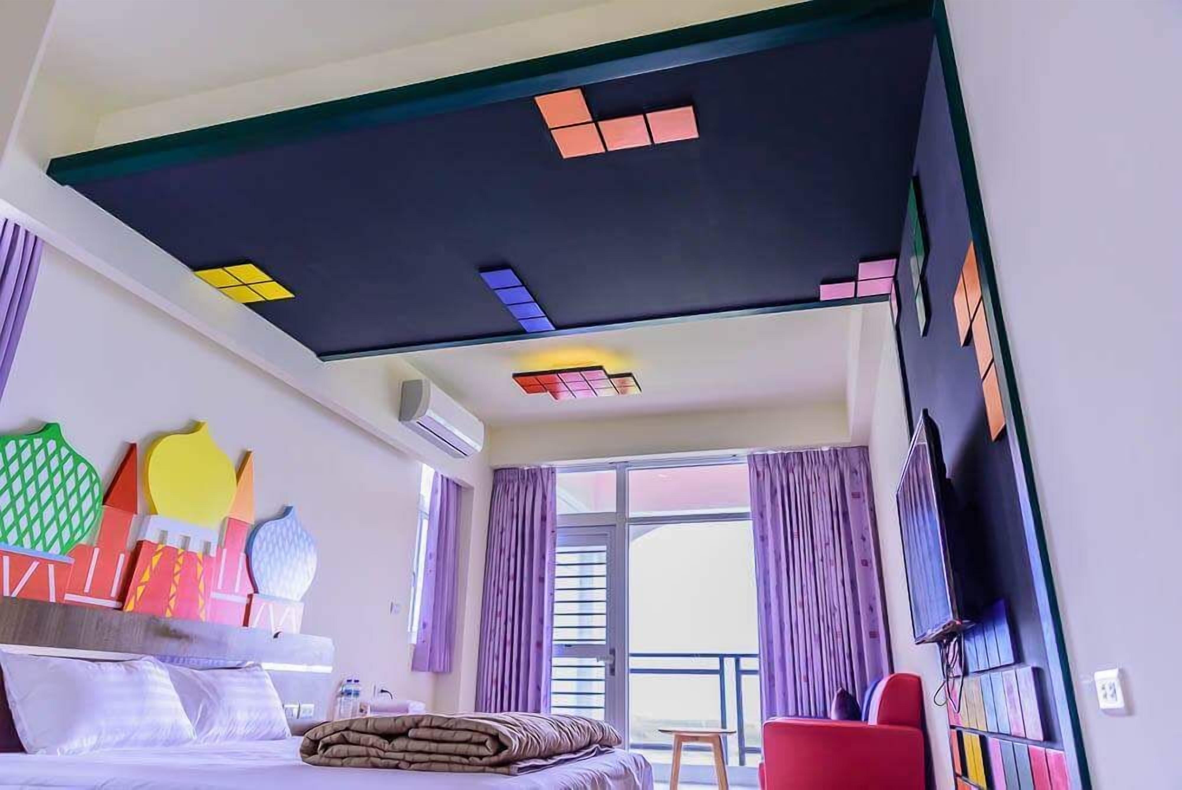 Sábanas de algodón egipcio, ropa de cama de alta calidad y minibar 