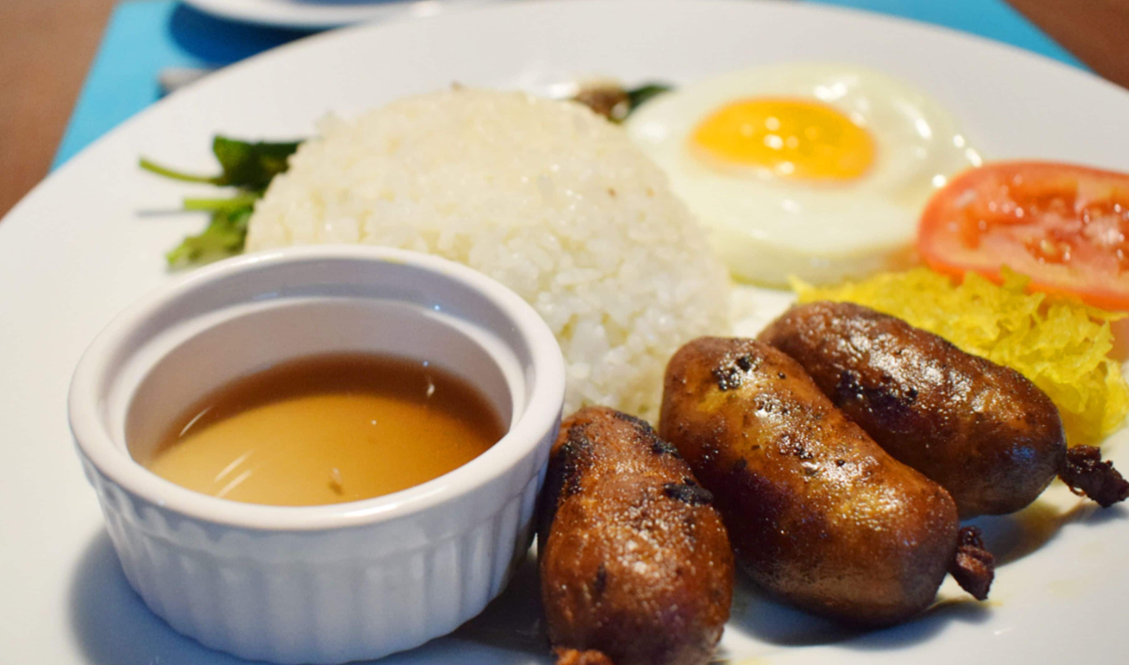 free daily cooked-to-order breakfast