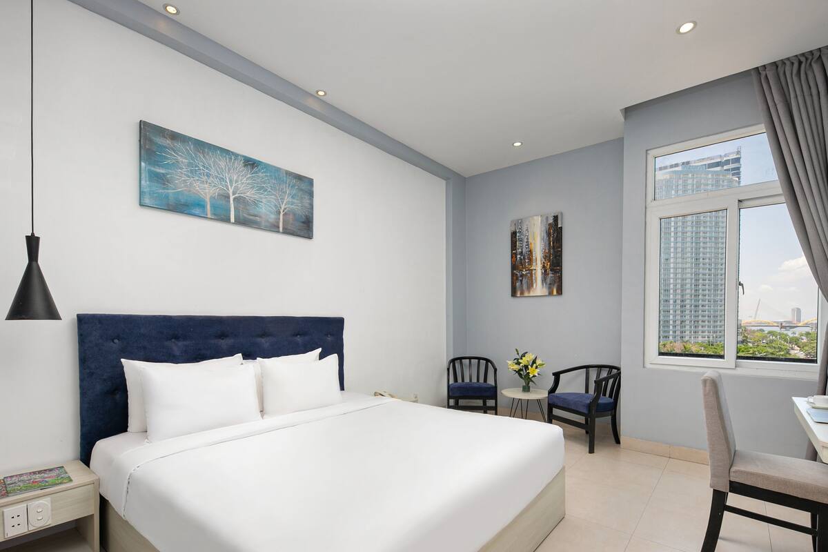 Superior Double Room | Minibar, in-room safe, desk, WiFi (free)