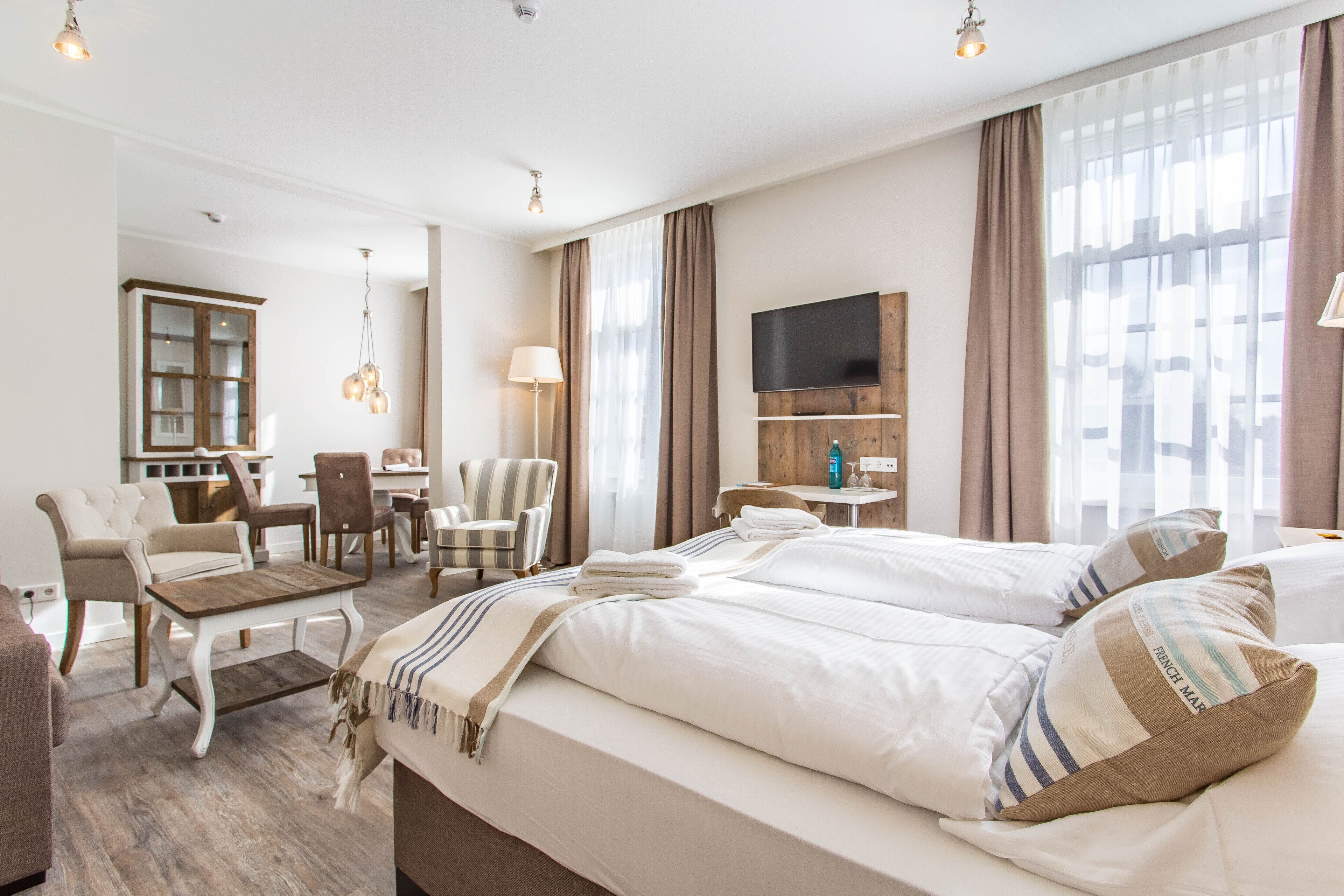 Ropa de cama hipoalergénica y minibar 