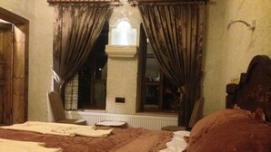 Deluxe Double Room | Minibar, desk, free WiFi - Mevlana Cave Hotel (Nevsehir)
