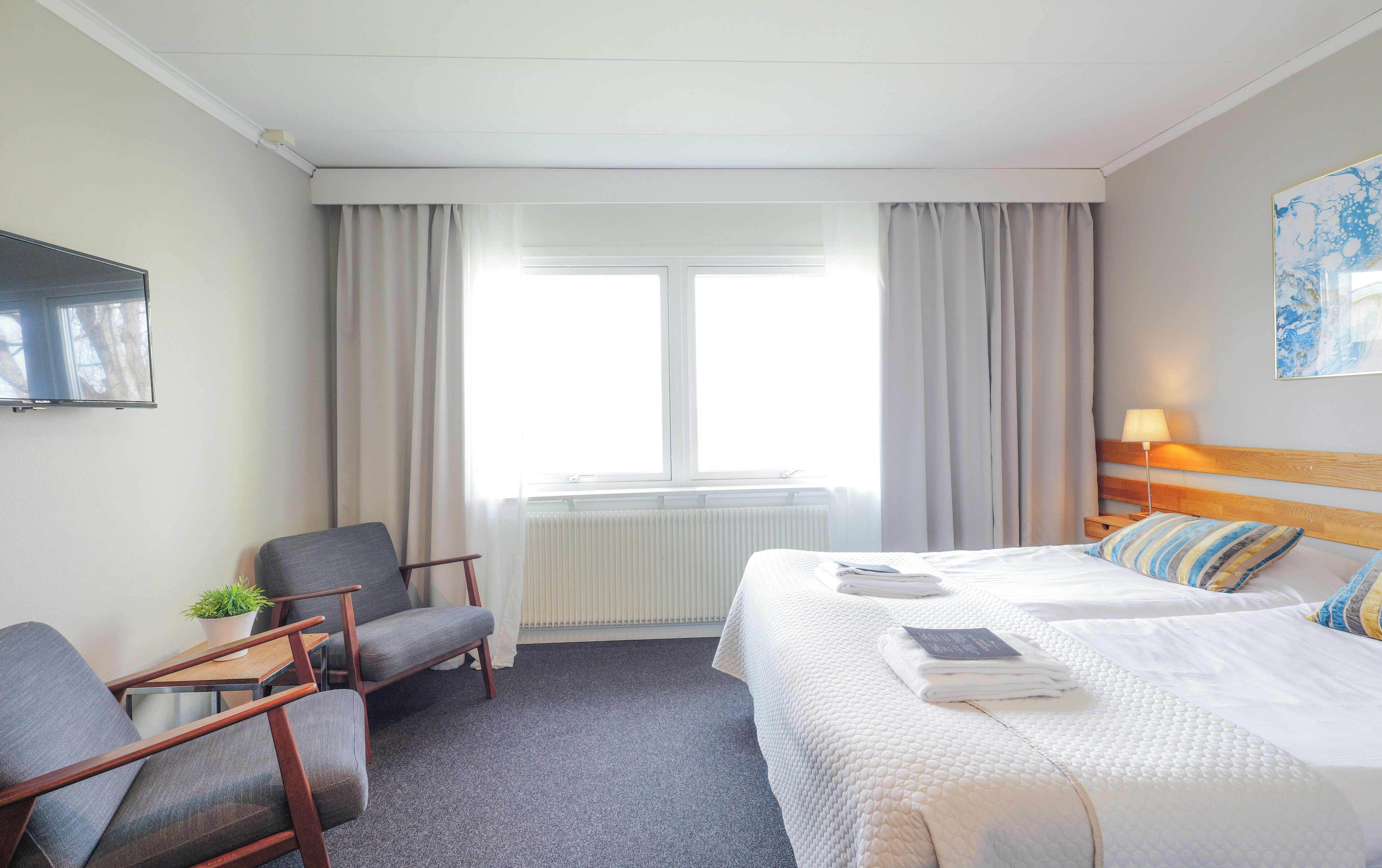 高级双床房 | 办公桌、熨斗/熨板、免费 WiFi、床单