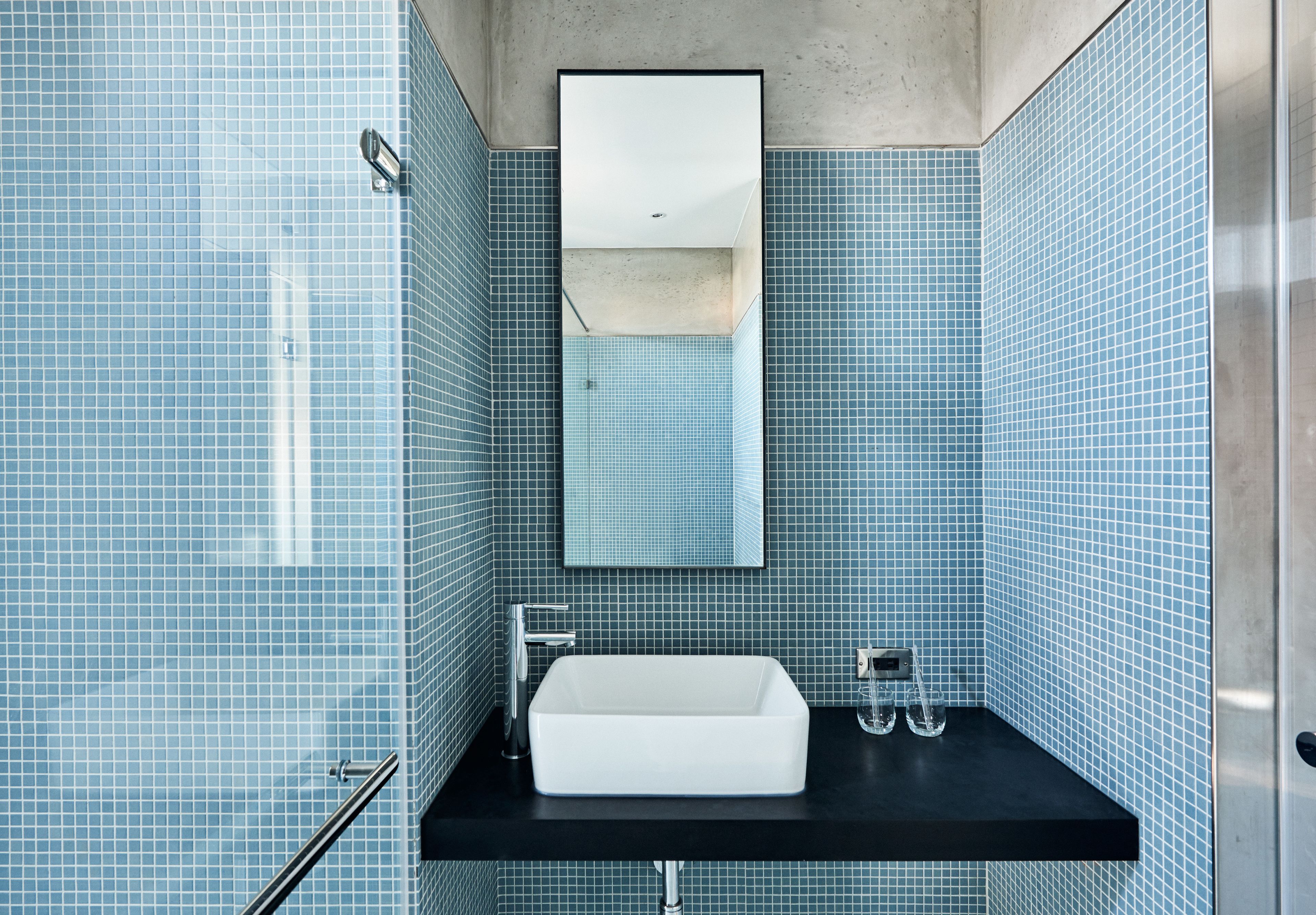 design double room, 1 double bed, river view | bathroom sink