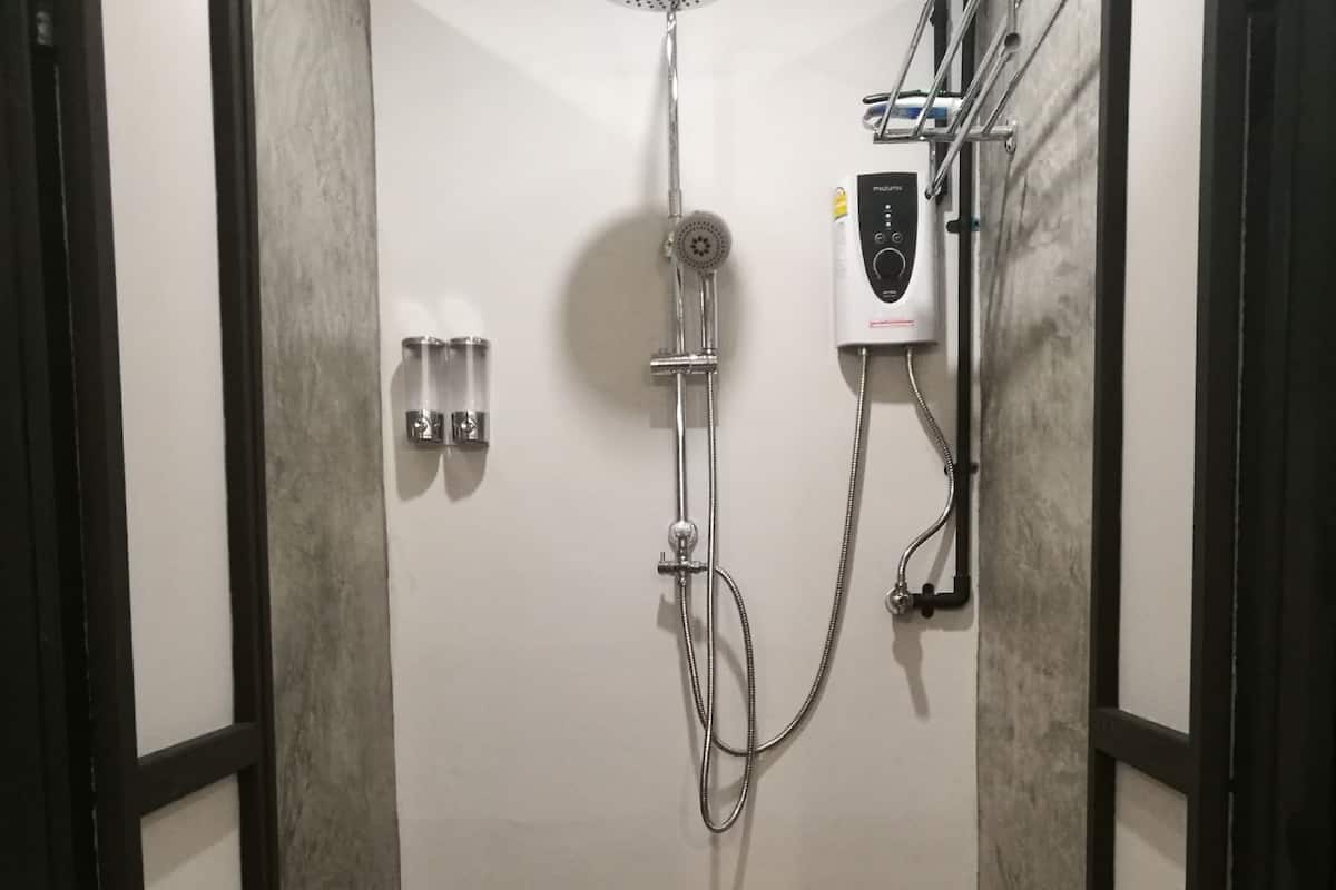 Douche de la salle de bain